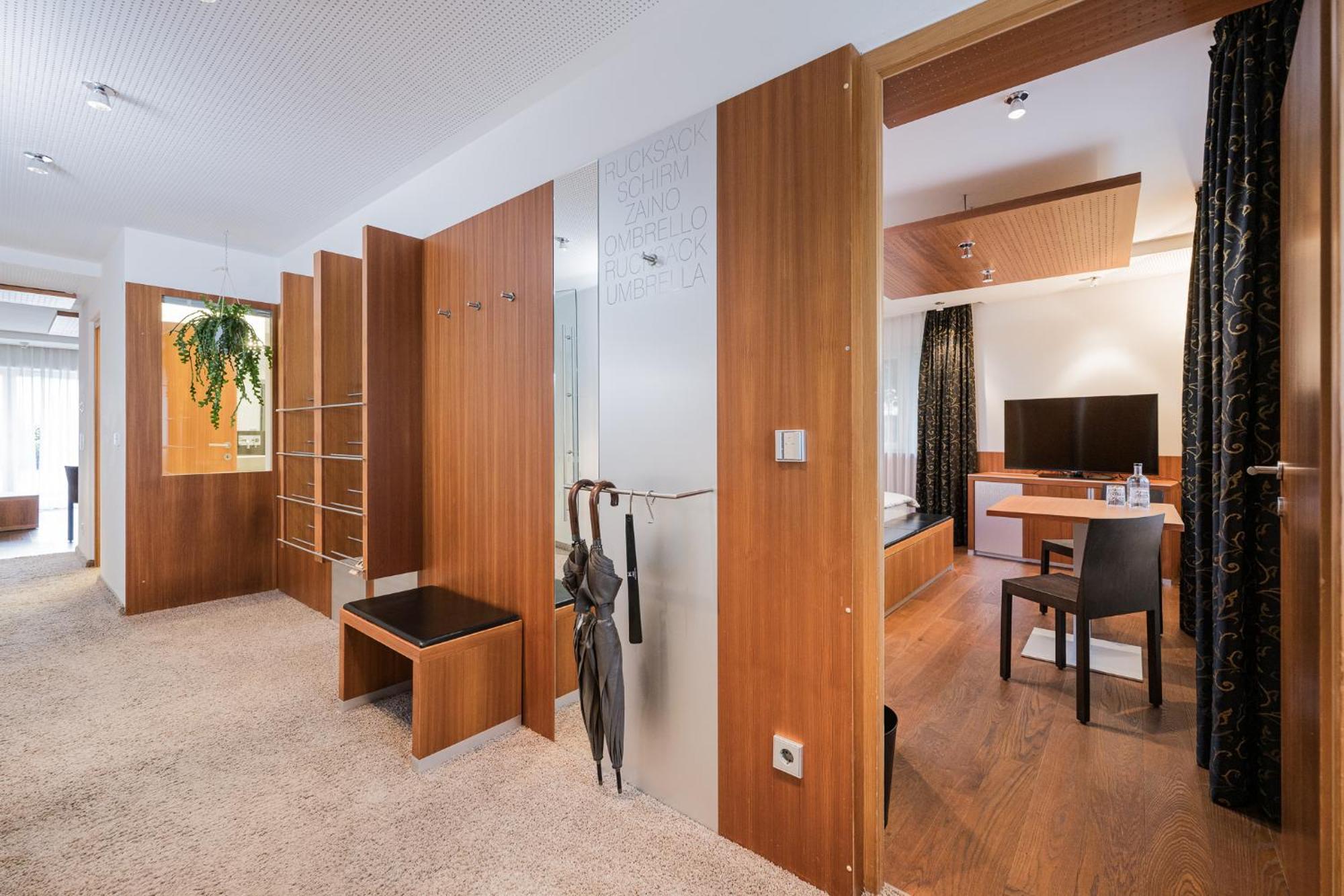 Lindenhof Pure Luxury & Spa Dolcevita Resort Натурно Экстерьер фото