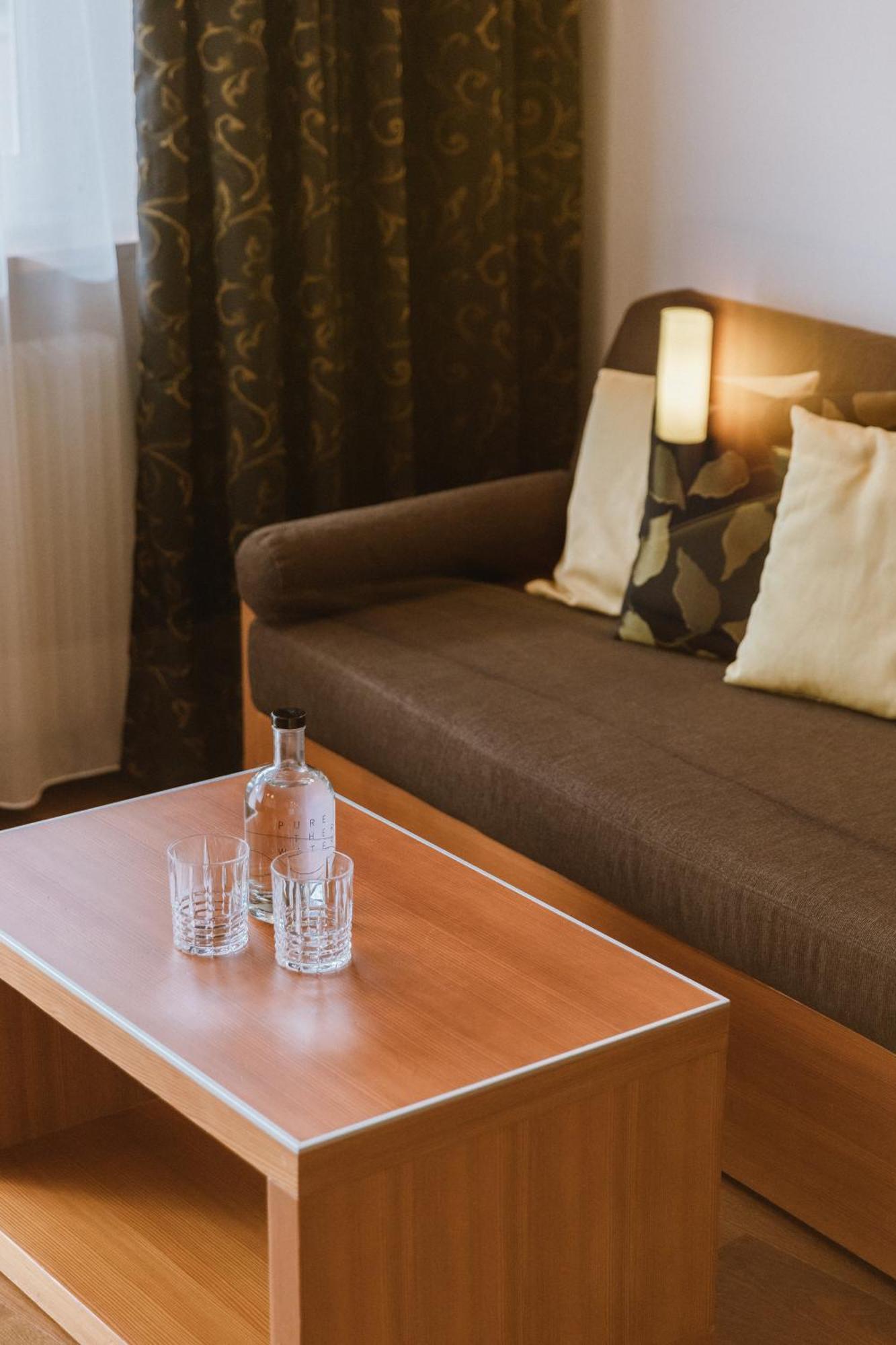 Lindenhof Pure Luxury & Spa Dolcevita Resort Натурно Экстерьер фото